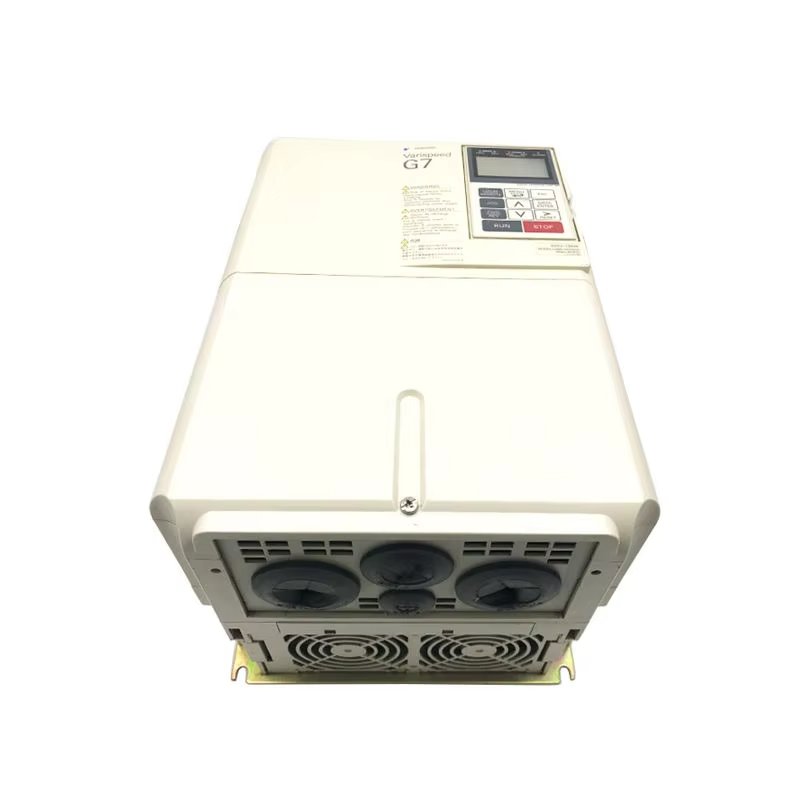 VTSP378 L1000A Aufzug Yaskawa Frequenzumrichter 7,5 kW 3 PHASE 400VAC für Bürogebäude